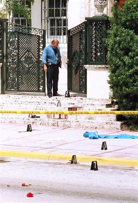 gianni versace assassination article|gianni versace killed by.